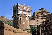 Yemen, Sanaa region, Wadi Dahr, Qaryat al-Qabil village, Watch tower