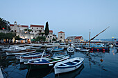 Boote im Hafen, Bol, Brac, Split-Dalmatien, Kroatien