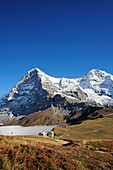 Eiger und Mönch über Kleine Scheidegg, mit Nebelmeer über Grindelwald, Kleine Scheidegg, Grindelwald, UNESCO Welterbe Schweizer Alpen Jungfrau - Aletsch, Berner Oberland, Bern, Schweiz, Europa