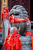 China Shanghai: jade buddha temple Dragon sculpture