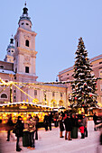 Christmas market at night with cathedral of Salzburg, Christmas market Salzburg, UNESCO World Heritage Site Salzburg, Salzburg, Austria, Europe