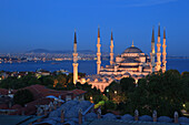 Blue Mosque at night, Istanbul, Turkey