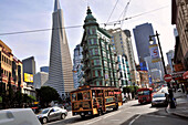 Traffic on the street in front of the Transamerica Pyramid, San Francisco, California, USA, America