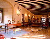 Grosser roter Saal und Wohnzimmer, Burg Castillo de Canena, Canena, bei Úbeda, Andalusien, Spanien