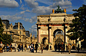 Arc de Triomphe du Carrousel und Louvre, Frankreich, Paris