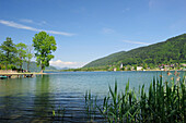 Lake Ossiacher See with Ossiach, lake Ossiacher See, Carinthia, Austria, Europe