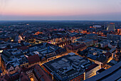 Blick vom City-Hochhaus auf die Innenstadt am Abend, Leipzig, Sachsen, Deutschland, Europa