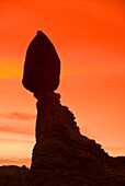 Balanced Rock at sunrise, Arches National Park, Utah, USA
