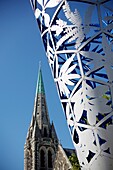 ACHTUNG: Starke Schäden durch Erdbeben am 22.02.2011, The 18-metre highMetal Chalice,  sculpture in Cathedral Square, Christchurch, New Zealand