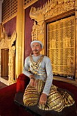 Myanmar, Burma, Mandalay, Palace interior, King Mindon statue