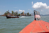 Taxi Boat From Kawthaung Going to the Thai-Burmese Border Post Where Visas to Enter Thailand Are Issued, Small Island in the Andaman Sea, Thailand, Asia