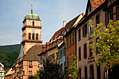 France, Alsace, Haut-Rhin, Kaysersberg , main street (general De gaulle) and sainte croix church
