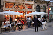 Portugal, Douro, Porto, Cafe Majestic, people