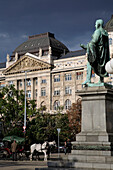 Hungary, Budapest, Roosevelt Square