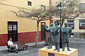 Canary Islands, La Palma, Santa Cruz, plaza Vandale, Lo Divino statue