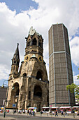 Germany, Berlin, Kufürtstendamm, Breitscheidplatz, Gedächtniskirche, ruins
