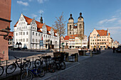 Marktplatz mit Rathaus und Stadtkirche St. Marien, Lutherstadt Wittenberg, Sachsen-Anhalt, Deutschland