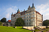 Blick auf Renaissance-Schloss, Güstrow, Mecklenburgische Schweiz, Mecklenburg-Vorpommern, Deutschland, Europa
