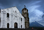 Daraga Church and steaming Mayon Volcano, Legazpi, Luzon Island, Philippines, Asia