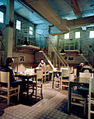 Restaurant Uliza O.G.I., designed by Alexander Brodskij, Untergeschoss in der Uliza Petrowka 26, Moskau, Russische Föderation, Russland, Europa