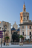 Kathedrale am Abend, Catedral de Santa Maria de Valencia, Plaza de la Virgen, Valencia, Spanien, Europa