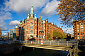St. Annen Brücke und Speicherstadt Rathaus, Speicherstadt, Hansestadt Hamburg, Deutschland, Europa