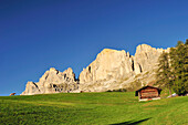 Blick in Richtung Rosengarten mit der Rotwand, Dolomiten, UNESCO Weltnaturerbe, Südtirol, Italien