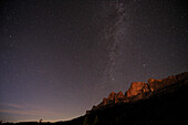 Sternenhimmel über der Rotwand, Rosengarten, Dolomiten, UNESCO Weltnaturerbe, Südtirol, Italien