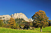 Farmhouse with Untersberg, Berchtesgadener Hochthron, Berchtesgaden Alps, Berchtesgaden, Upper Bavaria, Bavaria, Germany