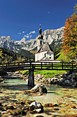 St Sebastian church in Ramsau with Reiteralm, Reiteralpe, Berchtesgaden Alps, Ramsau, Berchtesgaden, Upper Bavaria, Bavaria, Germany