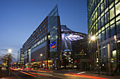 Sony Center und Film Museum am Abend, Potsdamer Platz, Berlin, Deutschland, Europa