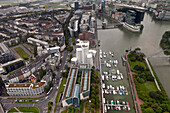 Blick vom Rheinturm auf Medienhafen und Frank Gehrys Neuer Zollhof, Düsseldorf, Deutschland, Europa