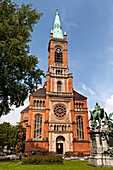 Blick auf die Johanneskirche am Martin Luther Platz, Düsseldorf, Deutschland, Europa