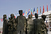 France, Alsace, Bas Rhin (67), Strasbourg, Palais de l'Europe, sculpture by Mariano Gonzalez Beltran