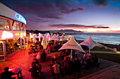 Sonnenuntergang auf der Terrasse des Blue Peter Hotel, Bloubergstrand, Kapstadt, Westkap, Südafrika, RSA, Afrika