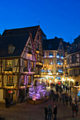 Weihnachtsmarkt und Altstadt, Colmar, Elsass, Frankreich