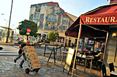 Restaurant am Busbahnhof in der Altstadt, Cannes, Côte d'Azur, Süd Frankreich, Europa