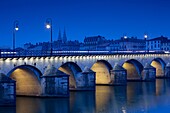 France, Saone-et-Loire Department, Burgundy Region, Maconnais Area, Macon, Pont St-Laurent bridge, evening