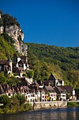 France, Aquitaine Region, Dordogne Department, La Roque Gageac, town on the Dordogne River