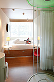 Zimmer mit Regendusche, Hotel Citizen M, Amsterdam, Niederlande