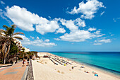 Beach and seaside promenade, Playa del Matorral, Morro Jable, Jandia peninsula, Fuerteventura, Canary Islands, Spain