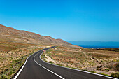 Straße bei Pozo Negro, Fuerteventura, Kanarische Inseln, Spanien