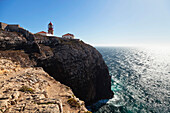 Leuchtturm und Klippen des Cabo de Sao Vicente, Algarve, Portugal, Europa