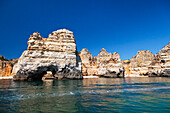 Felsen an der Algarve bei Lagos, Atlantikküste, Portugal, Europa