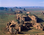 arid, Arizona, barren, buttes, desert, dry, horizon. America, Arid, Arizona, Barren, Buttes, Desert, Dry, Holiday, Horizon, Landmark, Mesas, Monument valley, Rocks, Tourism, Travel