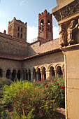 France, Languedoc Roussillon, Pyrénées Orientales (66), Elne, Sainte Eulalie et Sainte Julie cathedral, church and cloister