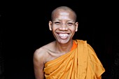 Monk in Wat Sarawan . Phnom Penh. Cambodia. (Phnom Penh, Cambodge)