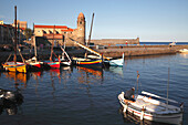 France, Languedoc Roussillon, Pyrénées Orientales (66), Collioure, port and Notre Dame des Anges church