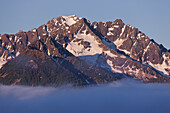 Blick über das Val die Sole zum Adamello Massiv, Brenta Adamello Naturpark, Ortisé, Trentino, Italien
