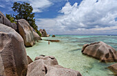 Granitfelsen am Strand Anse Source d' Argent, Insel La Digue, Seychellen, Indischer Ozean